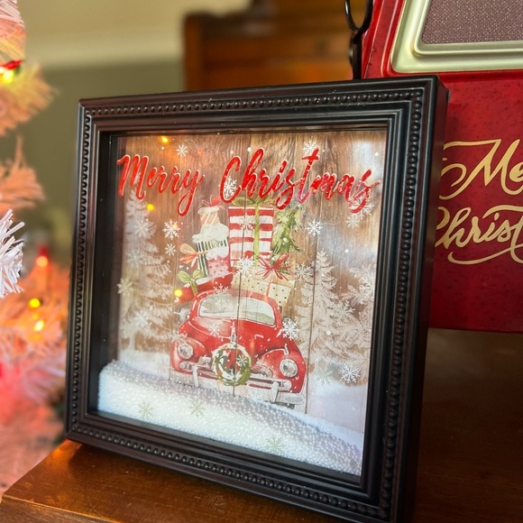 Red Truck Christmas Moving
Snow Picture - Picture 5 of 7